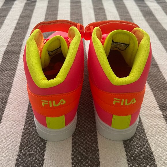 FILA Women VULC 13 SUPERBRIGHT Sneakers NWOT HiTop Neon Pink Yellow OrangeVelcro - Picture 3 of 13